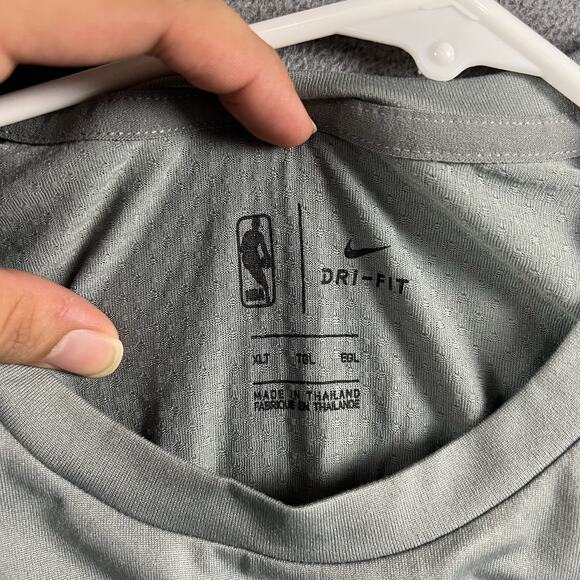 Nike Shirt Mens XL Tall Gray Sacramento Kings Dri-Fit Long Sleeve Team Issued - Picture 6 of 7